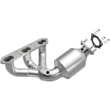 Picture of MagnaFlow Conv DF 2006 Porsche Cayman 3-4L Underbody
