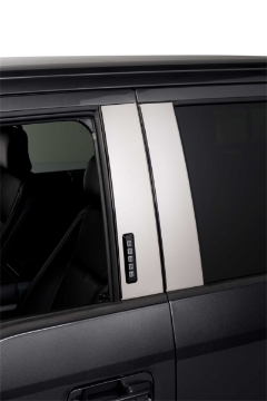 Picture of Putco 17-20 Ford SuperDuty - Crew Cab - SuperCab - w-Keypad Stainless Steel Pillar Posts Classic