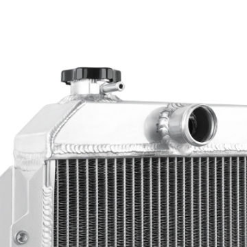 Picture of Mishimoto 00-06 Toyota Tundra 4-7L Performance Aluminum Radiator Automatic Only