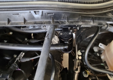 Picture of J&L 17-22 Ford F-250 6-2L-7-3L Passenger Side Oil Separator 3-0 - Black Anodized