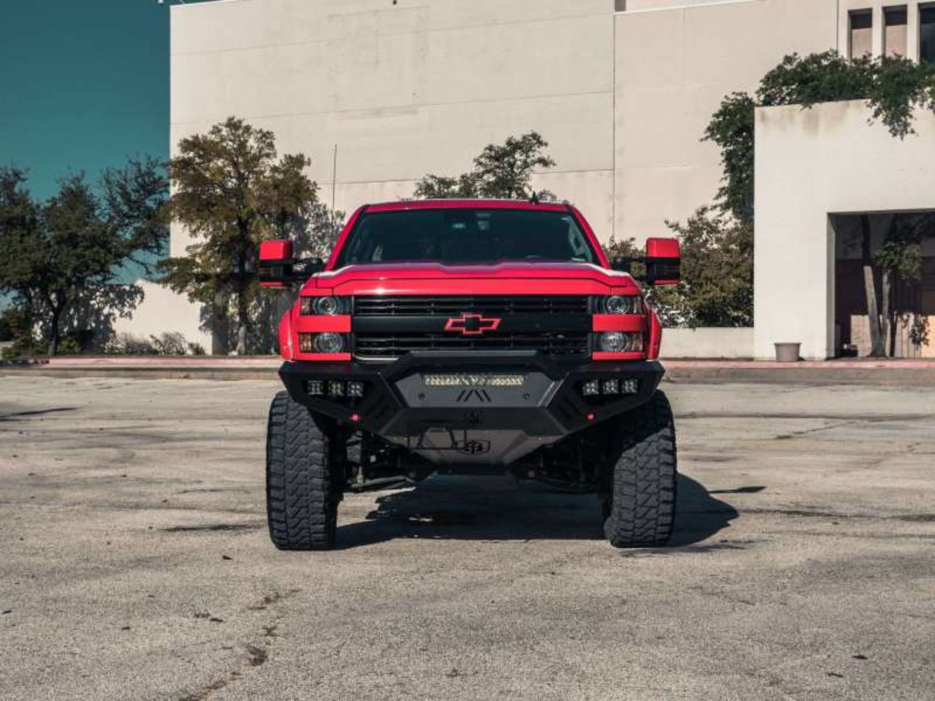 Picture of Road Armor 15-19 Chevy 2500 SPARTAN Front Bumper Bolt-On Skid Plate - Tex Blk