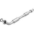 Picture of MagnaFlow 13-15 Toyota Tacoma California Grade CARB Compliant Direct-Fit Catalytic Converter
