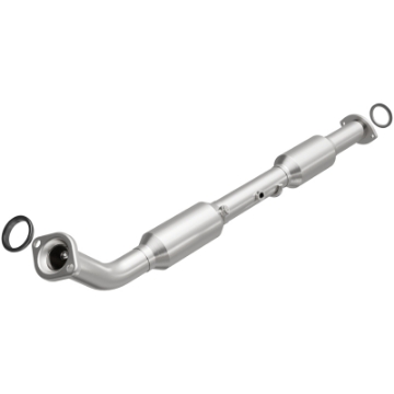 Picture of MagnaFlow 13-15 Toyota Tacoma California Grade CARB Compliant Direct-Fit Catalytic Converter