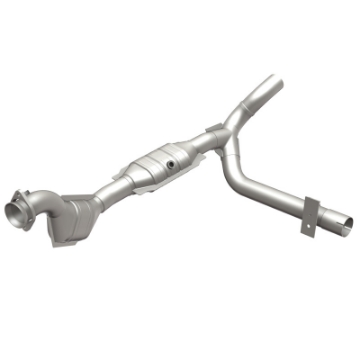 Picture of MagnaFlow Conv DF 01-04 Ford F-150 4-6L 49 State