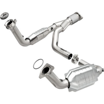 Picture of MagnaFlow Conv DF 06-09 Chevy Trailblazer SS 6-0L SS *NOT FOR SALE IN CALIFORNIA*