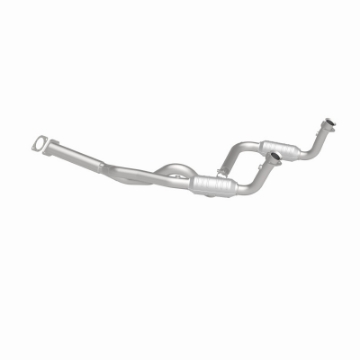 Picture of MagnaFlow Conv DF 2000 Chevrolet-GMC Express-Savana 1500-2500 5-7L to 8500 GVW