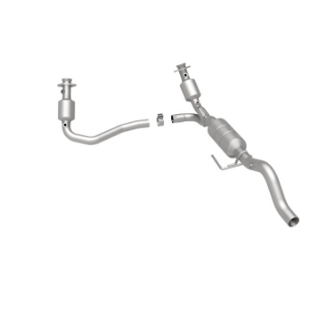 Picture of MagnaFlow Conv DF 00-03 Durango 4WD 5-9L