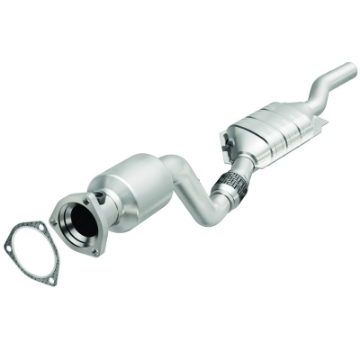 Picture of MagnaFlow Conv DF 03 Volkswagen Passat 2-8L