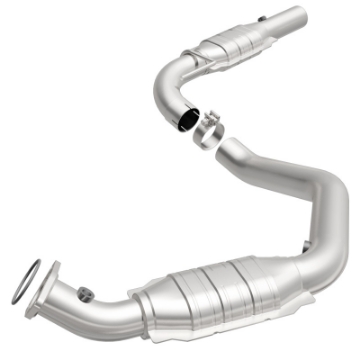 Picture of MagnaFlow Conv DF 03-05 Express 2500 4-8L Driver Side