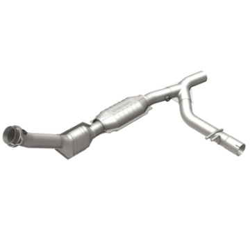 Picture of MagnaFlow Conv DF 99-00 Ford Trucks 5-4L