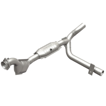 Picture of MagnaFlow Conv DF 01 Ford Trucks 4-6L
