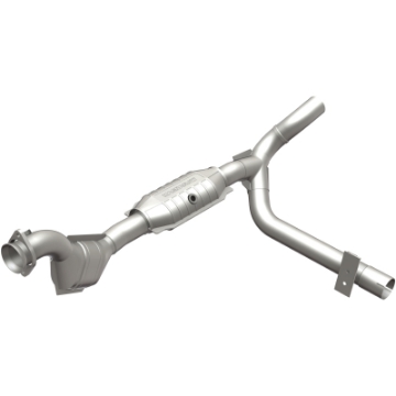 Picture of MagnaFlow Conv DF 01 Ford Trucks 4-6L