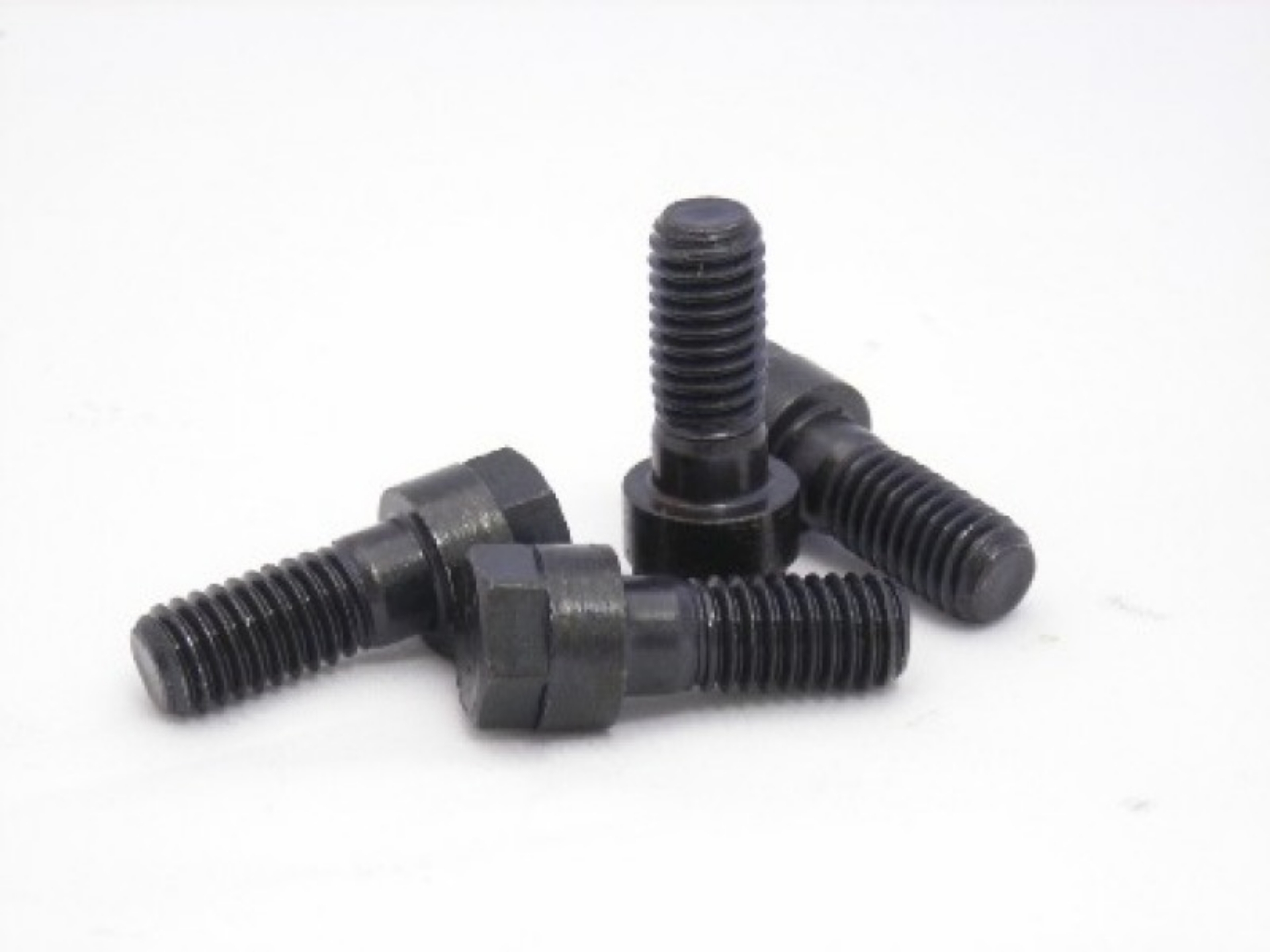Picture of McLeod Bolt Kit 6 3-8-16 X 1-000in Chromoly - Black Oxide 9-16 Hex Head
