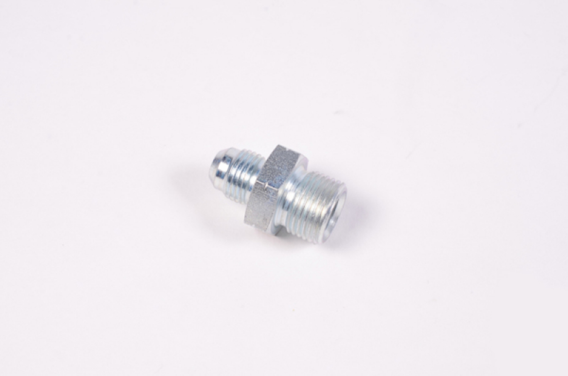 Picture of Radium Engineering M18x1-5 to 6AN Adapter Fitting