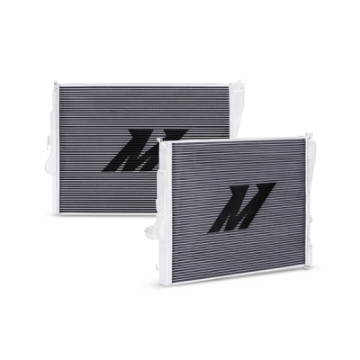Picture of Mishimoto 99-06 BMW 323i-323i-328i-330i Performance Aluminum Radiator