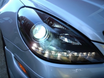Picture of Spyder Mercedes Benz SLK 05-10 Projector Xenon-HID Model- DRL Blk PRO-YD-MBSLK05-HID-DRL-BK