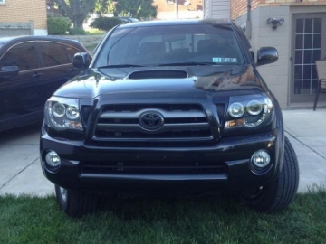 Picture of Spyder Toyota Tacoma 05-11 Projector Headlights LED Halo LED Black High H1 Low H1 PRO-YD-TT05-HL-BK