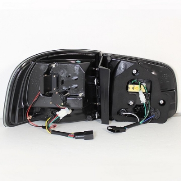 Picture of Spyder Volkswagen Touareg 03-07 LED Tail Lights Black ALT-YD-VTOU04-LED-BK