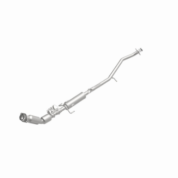 Picture of MagnaFlow Conv DF 12-17 Toyota Prius V Base Underbody 1-8L
