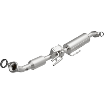 Picture of MagnaFlow Conv DF 20-22 Toyota Prius Prime Underbody 1-8L