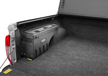 Picture of UnderCover 2022 Nissan Frontier Ext-Crew All Beds Drivers Side Swing Case - Black Smooth