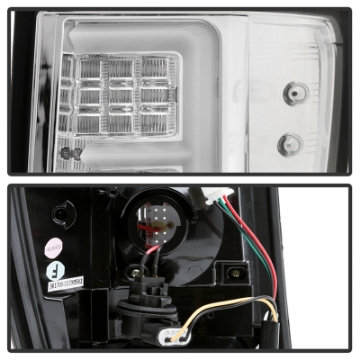 Picture of Spyder Jeep Grand Cherokee 05-06 Version 2 Light Bar LED Tail Lights - Chrome