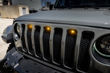 Picture of Oracle Pre-Runner Style LED Grille Kit for Jeep Gladiator JT - Green