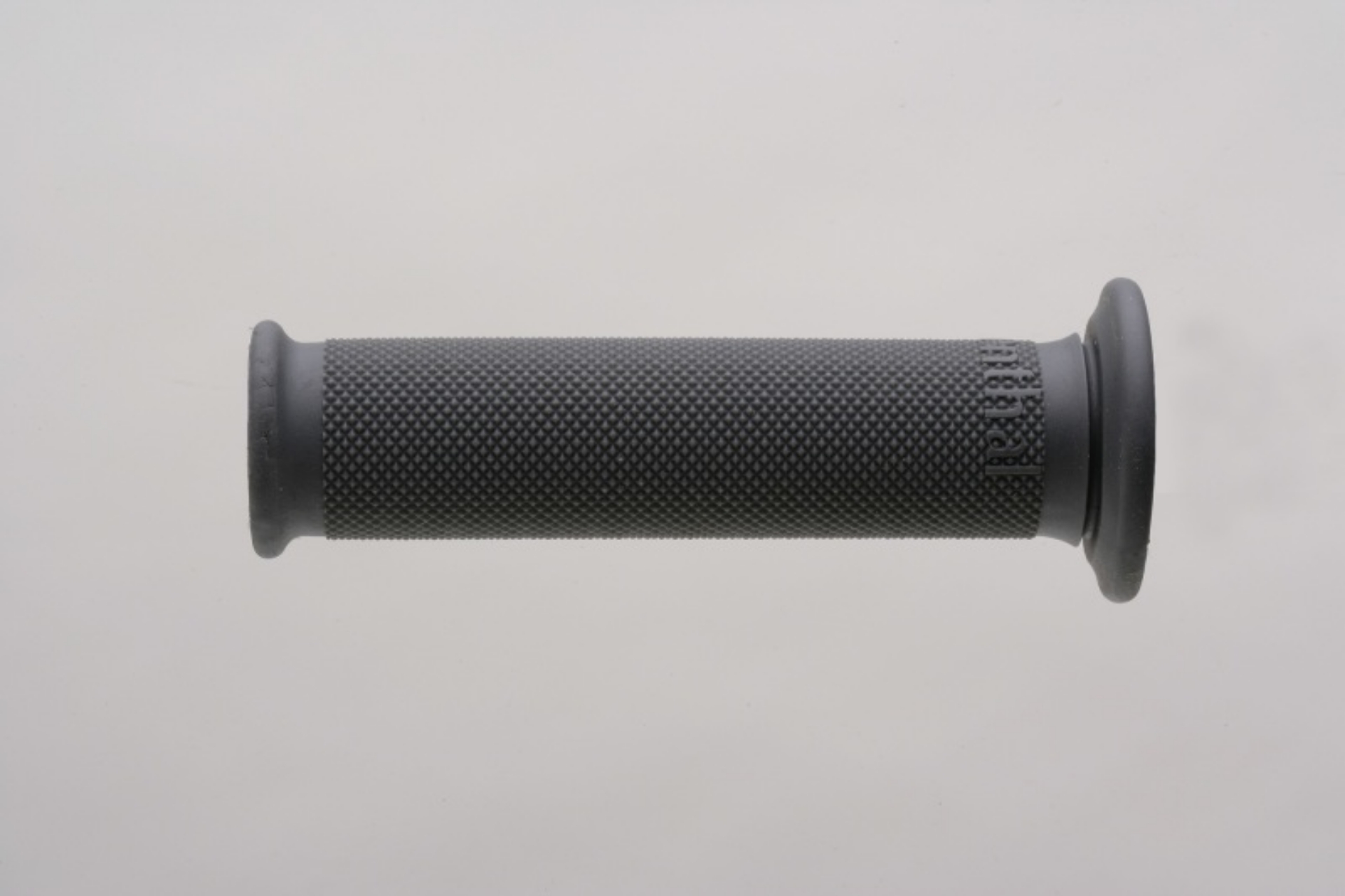 Picture of Renthal ATV Grips Medium Full Diamond - Medium Grey