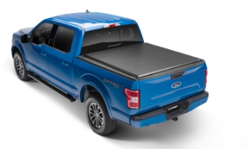 Picture of Lund 99-07 Ford F250-F350-F450 Super Duty 8ft bed Genesis Roll Up Tonneau Cover - Black