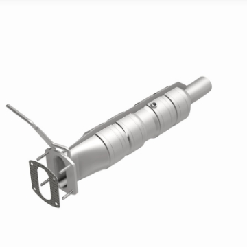 Picture of MagnaFlow 09-19 Ford F53 V10 6-8L Underbody 6-8L Direct Fit Catalytic Converter