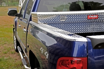 Picture of Deezee 99-07 Chevrolet Silverado Bed Cap Wrap Brite-Tread Aluminum 6 1-2Ft Bed