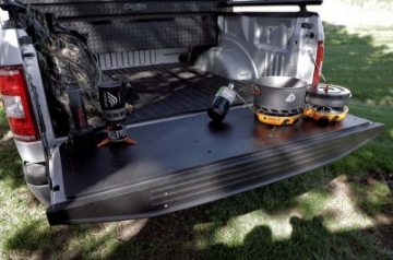 Picture of Deezee 17-23 Ford SuperDuty Tailgate Board - Polymer Composition
