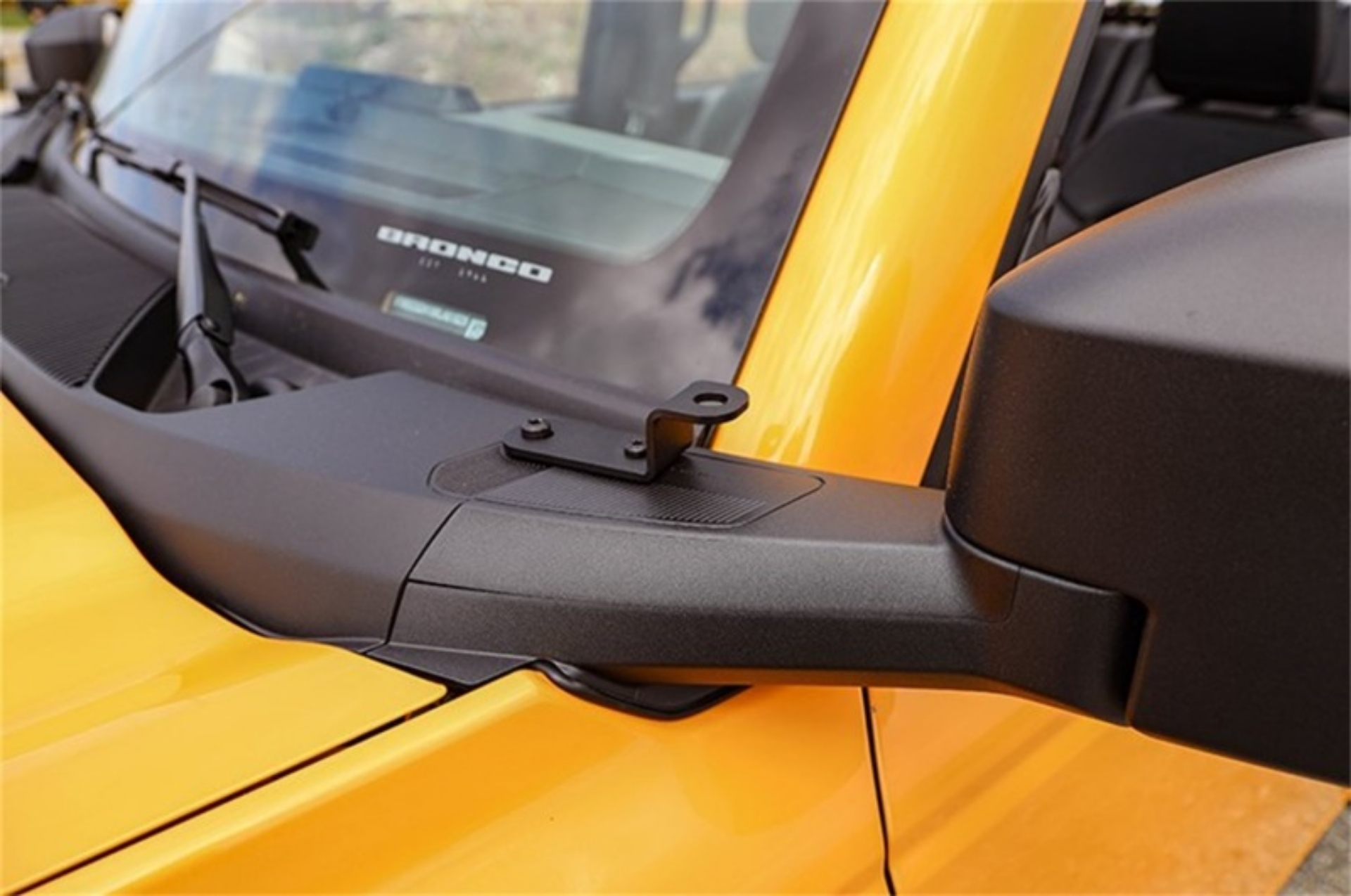 Picture of Deezee 21-23 Ford Bronco Bronco Light Mount