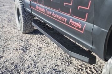 Picture of Deezee Universal Chevrolet-GMC-Dodge-Ford Full Size Running Board ExtCab Section Louvered Black