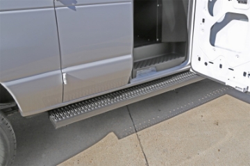 Picture of Deezee Universal Running Board Rough Step 90In Aluminum