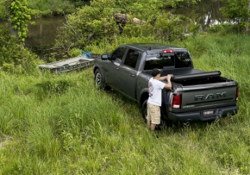 Picture of Truxedo 2022+ Toyota Tundra 5ft- 6in- Bed w- Deck Rail System Deuce Bed Cover