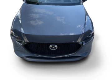 Picture of AVS 18-22 Mazda CX-5 Aeroskin Low Profile Hood Shield - Smoke