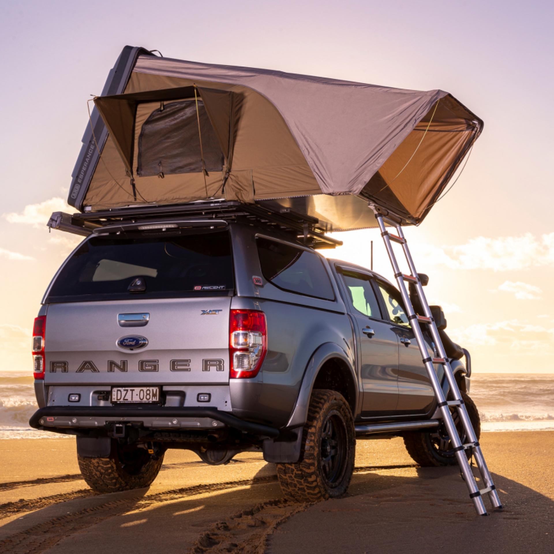 Picture of ARB Esperance Compact Hard Shell Rooftop Tent