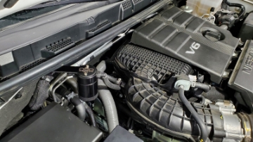 Picture of J&L 2022-2026 Nissan Frontier 3-8L V6 Passenger Side Oil Separator 3-0 - Black Anodized