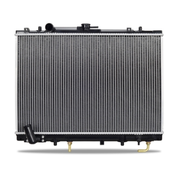 Picture of Mishimoto Mitsubishi Montero Sport Replacement Radiator 1997-2003