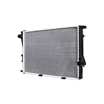Picture of Mishimoto BMW 528i Replacement Radiator 1999-2000