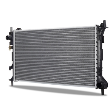 Picture of Mishimoto Ford Focus Replacement Radiator 2000-2004