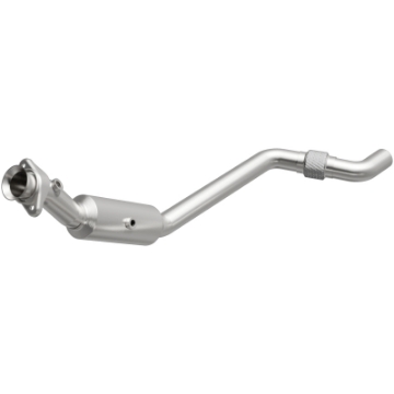 Picture of MagnaFlow Conv Direct Fit OEM 15-17 Mustang V6 3-7 Underbody