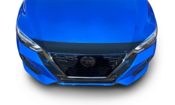 Picture of AVS 20-22 Nissan Sentra Aeroskin Low Profile Acrylic Hood Shield - Smoke