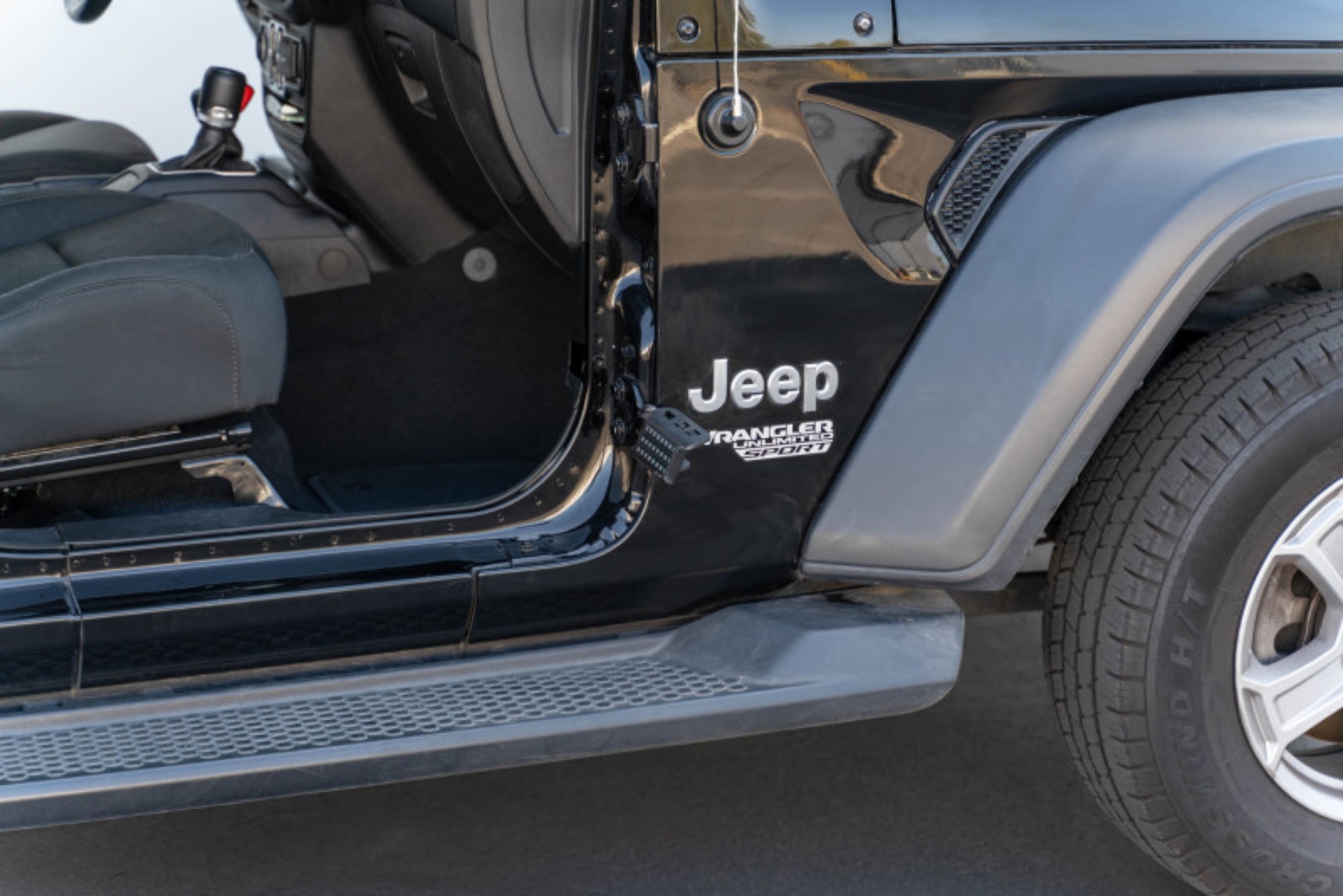 Picture of DV8 Offroad 07-23 Jeep Gladiator-Wrangler JT-JK-JL Foot Pegs
