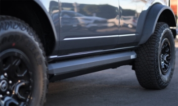 Picture of AMP Research 21-23 Ford Bronco 4 Door Excl- Raptor XL PowerStep - Black
