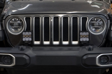 Picture of Diode Dynamics Jeep JL SS5 CrossLink Bumper Lightbar Kit Sport Driving