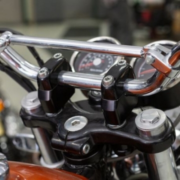 Picture of S&S Cycle Royal Enfield INT 650 Twins Handlebar Adjuster Kit