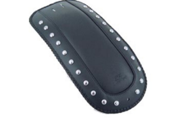 Picture of Mustang 01-04 Suzuki 80 Volusia, 05-08 Boulevard C50, 08-09 C109R Fender Bib w-Studs - Black