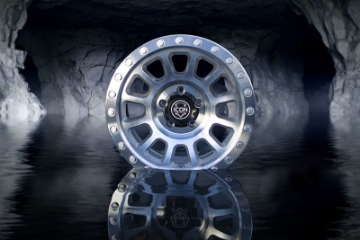 Picture of ICON Hulse 17 X 8-5 6 X 5-5 0mm Offset 4-75in BS Silver Machined